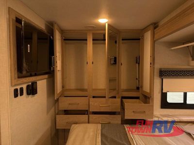 2026 Thor Motor Coach Quantum - Photo 64