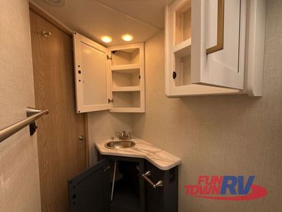 2026 Thor Motor Coach Quantum - Photo 76