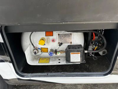 2022 Thor Motor Coach OMNI — photo 31 view