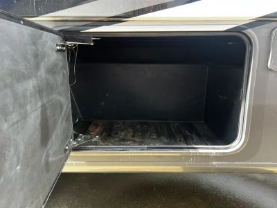 2022 Thor Motor Coach OMNI — photo 39 view