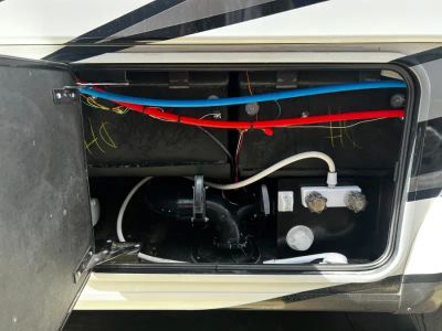 2022 Thor Motor Coach OMNI — photo 40 view