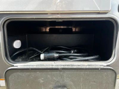 2022 Thor Motor Coach OMNI — photo 38 view