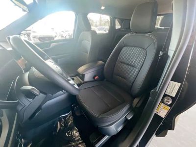 2026 Ford Escape — photo 10 view
