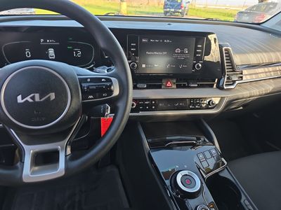 2023 Kia Sportage Hybrid — photo 13 view