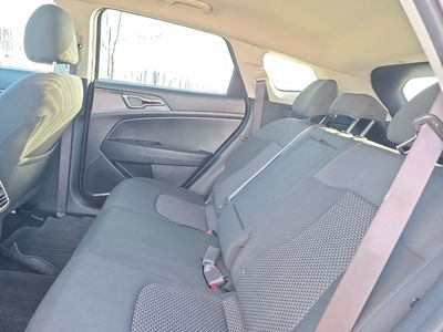 2023 Kia Sportage Hybrid — photo 18 view