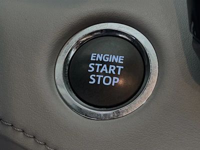 2023 Toyota Highlander — photo 20 view