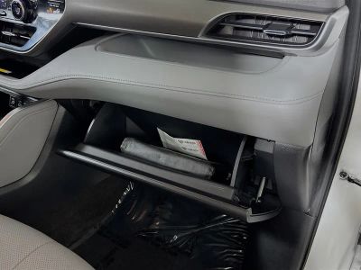2023 Toyota Highlander — photo 32 view