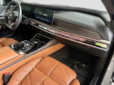 2023 BMW 7 Series — photo 31 view