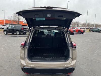 2026 Nissan Rogue — photo 13 view