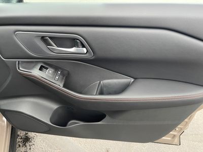 2026 Nissan Rogue — photo 7 view