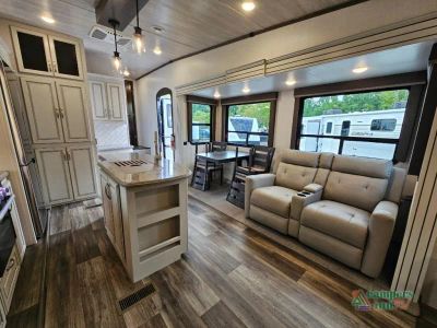 2022 Keystone RV Cougar — photo 20 view