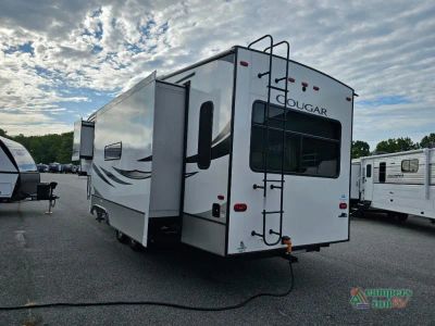 2022 Keystone RV Cougar — photo 8 view