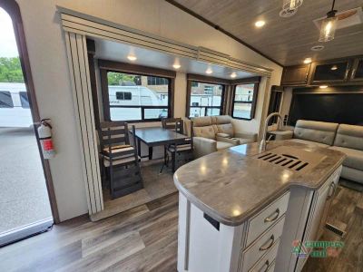 2022 Keystone RV Cougar — photo 19 view