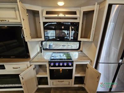 2022 Keystone RV Cougar — photo 34 view