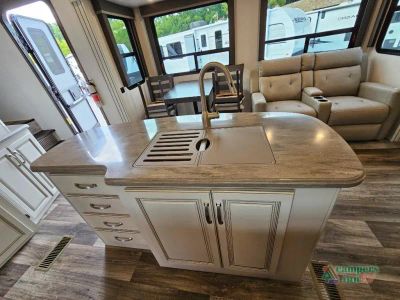 2022 Keystone RV Cougar — photo 36 view
