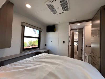 2027 Jayco GREYHAWK — photo 24 view