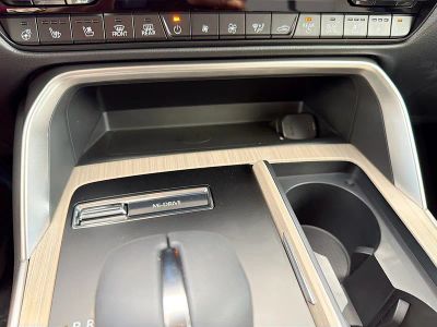 2026 Mazda CX-90 — photo 32 view