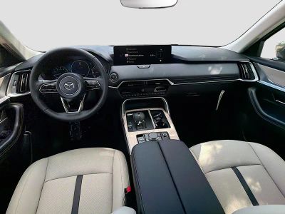 2026 Mazda CX-90 — photo 17 view