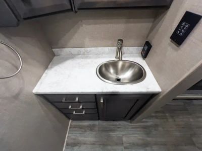 2023 Thor Motor Coach MIRAMAR — photo 16 view