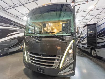 2023 Thor Motor Coach MIRAMAR — photo 35 view