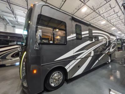2023 Thor Motor Coach MIRAMAR — photo 26 view