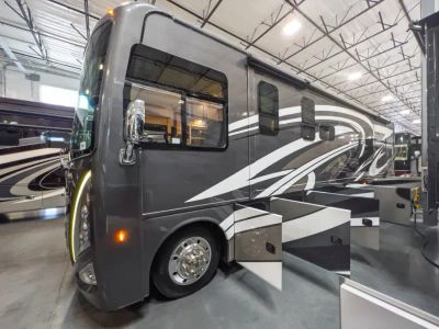 2023 Thor Motor Coach MIRAMAR — photo 27 view