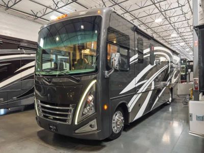 2023 Thor Motor Coach MIRAMAR — photo 37 view