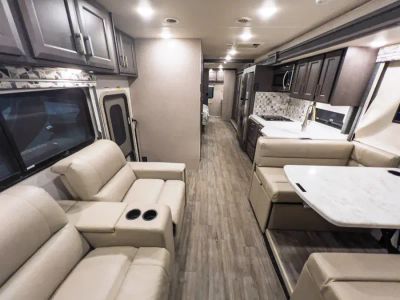 2023 Thor Motor Coach MIRAMAR — detail view