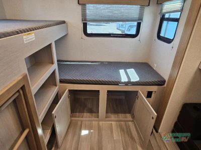 2025 Cruiser Embrace - Photo 40