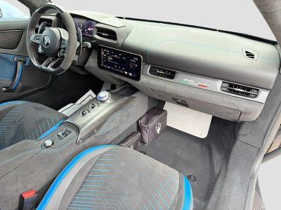 2022 Maserati MC20 — photo 13 view