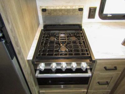 2026 Winnebago VISTA - Photo 14