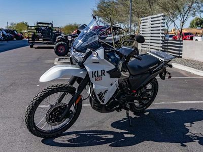 2025 Kawasaki KLR650 Pearl Crystal White/Metallic Carbon Gray - Photo 3