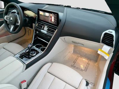 2026 BMW 8 Series — photo 14 view