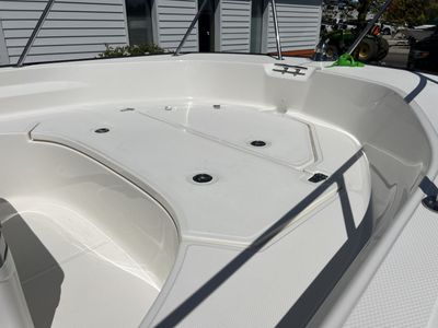 2026 Boston Whaler 170 MONTAUK - Photo 12