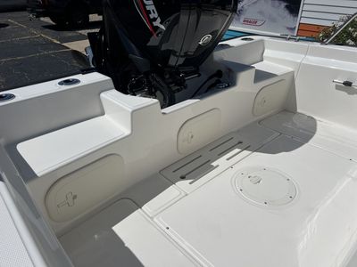 2026 Boston Whaler 170 MONTAUK - Photo 8