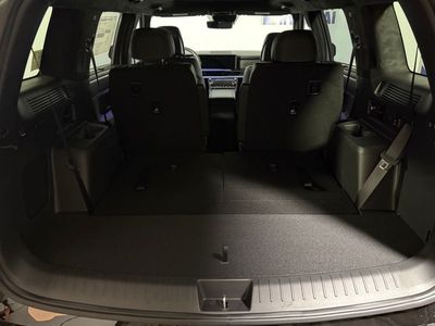 2025 Hyundai Santa Fe - Photo 11