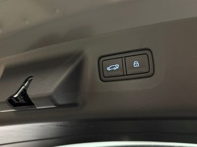 2025 Hyundai Santa Fe - Photo 12