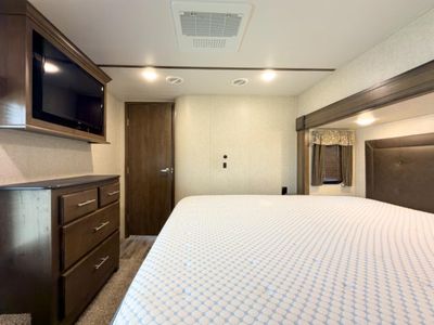 2019 Keystone RV Cougar - Photo 21