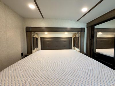 2019 Keystone RV Cougar - Photo 17
