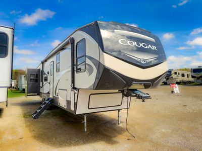 2019 Keystone RV Cougar - Photo 3
