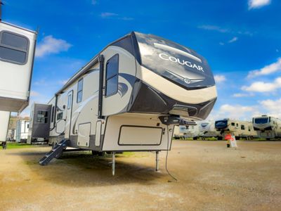 2019 Keystone RV Cougar - Photo 4