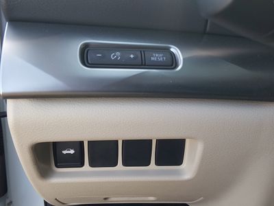 2023 Nissan Maxima - Photo 13
