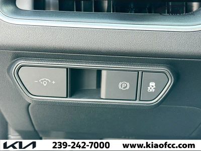 2025 Kia K4 — photo 29 view