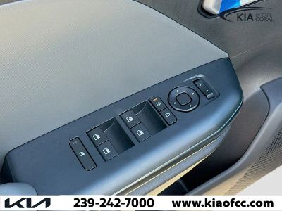 2025 Kia K4 — photo 20 view