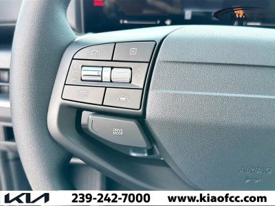 2025 Kia K4 — photo 31 view