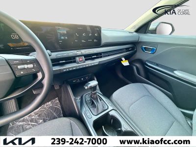 2025 Kia K4 — photo 24 view
