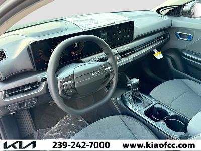 2025 Kia K4 — photo 23 view