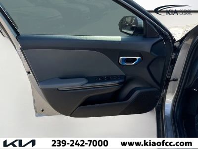 2025 Kia K4 — photo 19 view