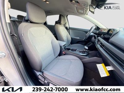 2025 Kia K4 — photo 13 view