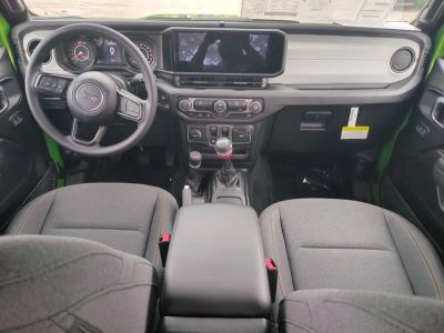 2026 Jeep Wrangler — photo 15 view